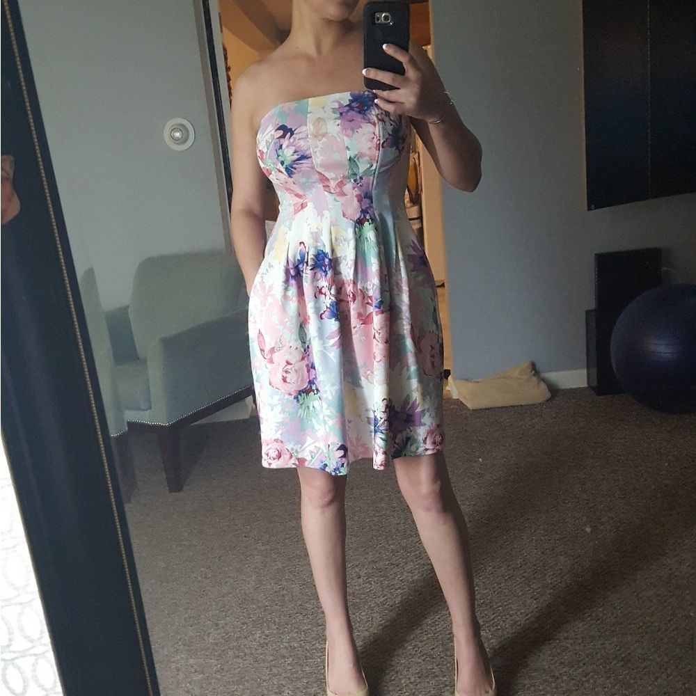 New York & Company Froral strapless